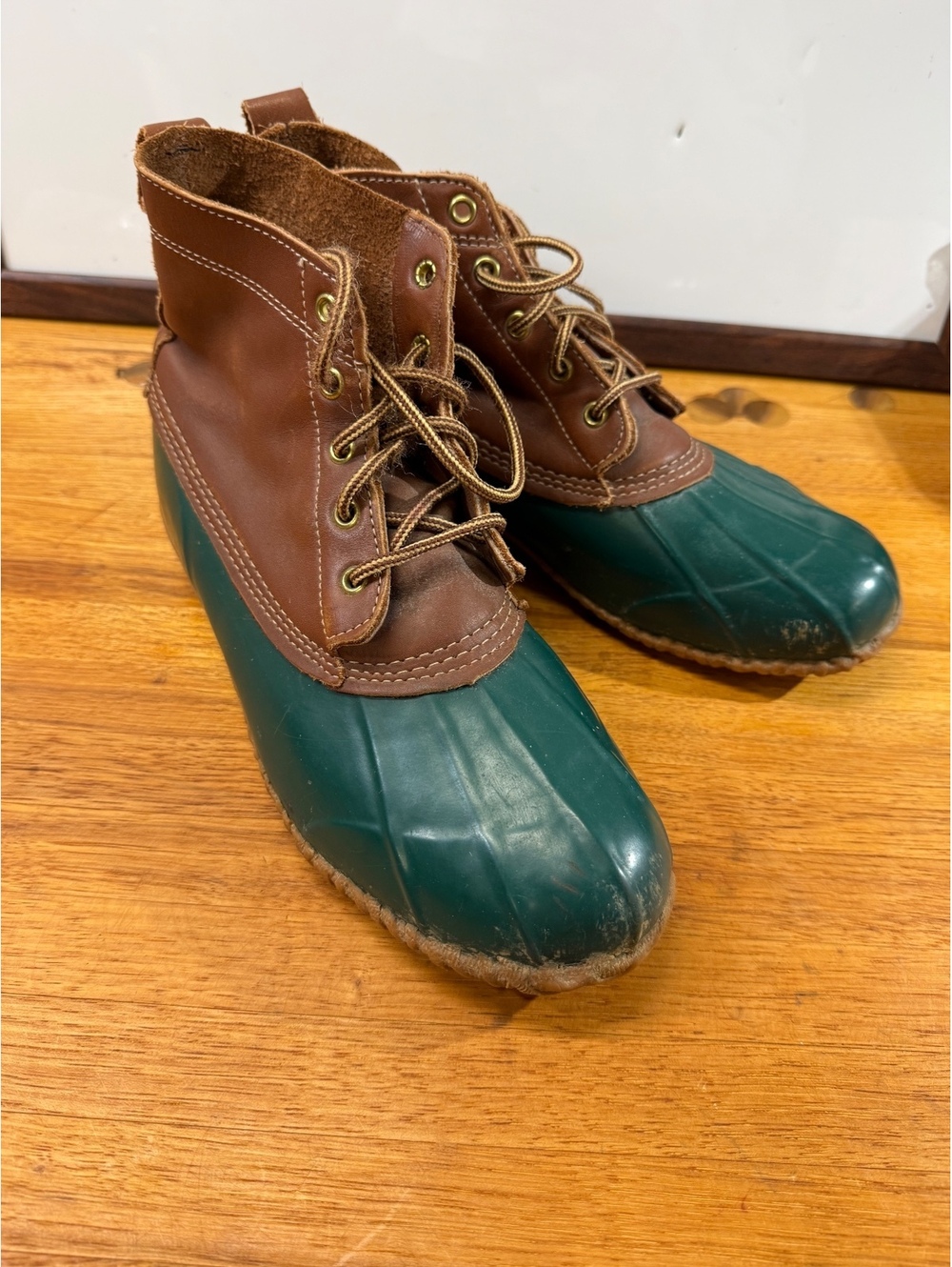 Vintage Eddie Bauer Waterproof Leather Duck Boots men’s size 10